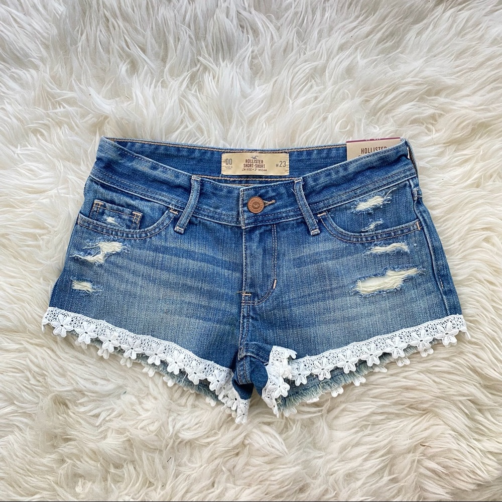NWOT size 23 waist low rise denim short inseam 2”